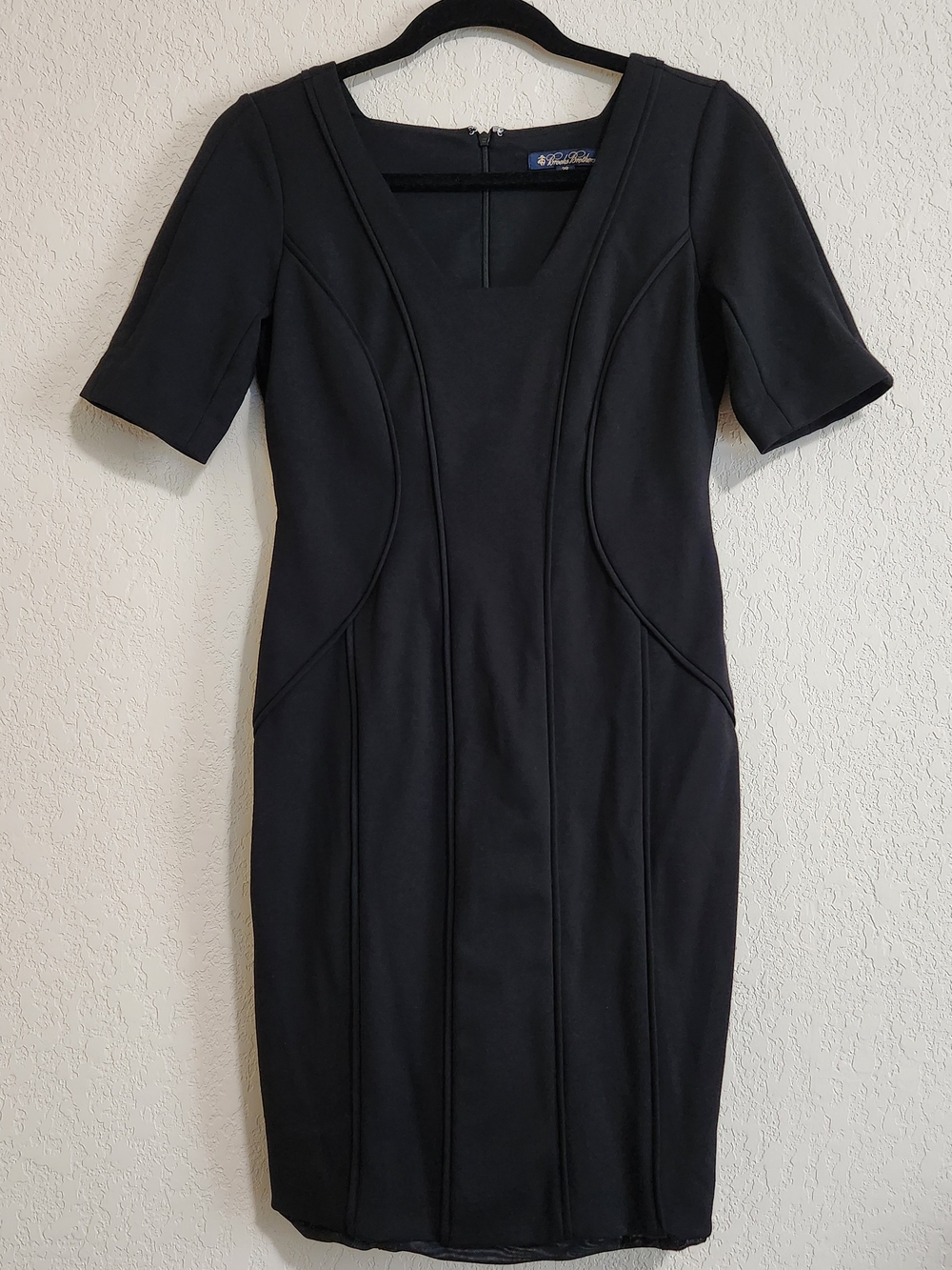 Brooks Brothers Black Sheath Dress In Size 2